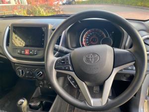 Toyota Vitz 1.0 XR manual - Image 10