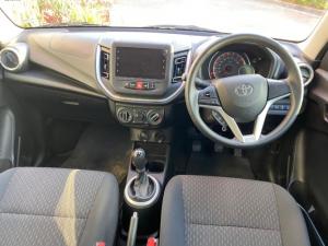 Toyota Vitz 1.0 XR manual - Image 7