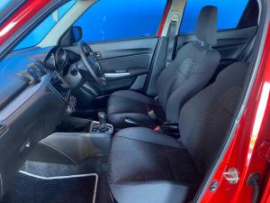 Suzuki Swift 1.2 GLX auto - Image 10