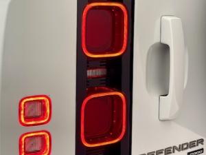 Land Rover Defender 110 D300 X-Dynamic HSE - Image 13