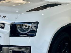 Land Rover Defender 110 D300 X-Dynamic HSE - Image 6