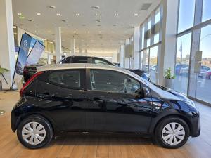 Toyota Aygo 1.0 X-Play - Image 6