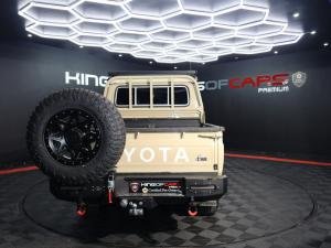 Toyota Land Cruiser 79 4.5D-4D V8 double cab LX - Image 5