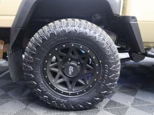 Toyota Land Cruiser 79 4.5D-4D V8 double cab LX - Image 7