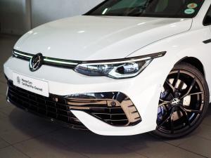 Volkswagen Golf R - Image 4