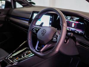 Volkswagen Golf R - Image 7