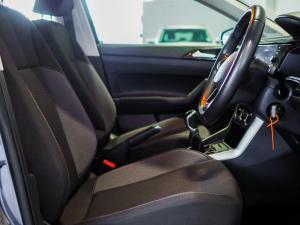 Volkswagen Polo hatch 1.0TSI Life manual - Image 16