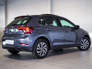 Volkswagen Polo hatch 1.0TSI Life manual - Image 20