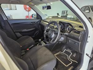 Suzuki Swift 1.2 GL auto - Image 8