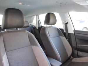 Volkswagen Polo hatch 1.0TSI Life manual - Image 18