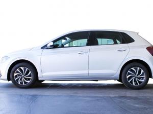 Volkswagen Polo hatch 1.0TSI Life manual - Image 4