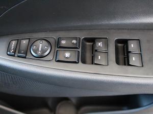 Hyundai Tucson 2.0D Elite Sport - Image 13