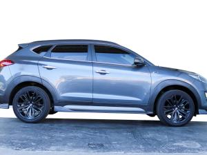 Hyundai Tucson 2.0D Elite Sport - Image 8