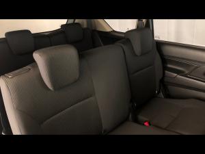 Suzuki Ertiga 1.5 GA - Image 20