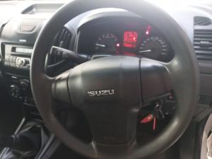 Isuzu D-Max 250 double cab 4x4 Hi-Ride - Image 20