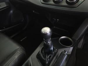 Toyota RAV4 2.0 GX - Image 12