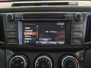 Toyota RAV4 2.0 GX - Image 13