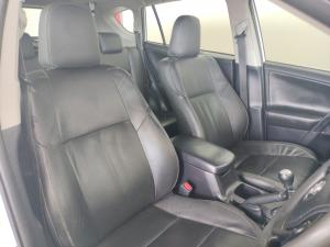 Toyota RAV4 2.0 GX - Image 18