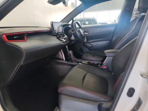 Toyota Corolla Cross 1.8 GR-Sport - Image 9