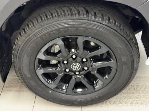 Toyota Hilux 2.8GD-6 double cab Legend auto - Image 17