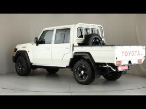 Toyota Land Cruiser 79 2.8GD-6 double cab - Image 8