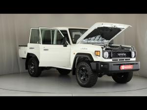 Toyota Land Cruiser 79 2.8GD-6 double cab - Image 14