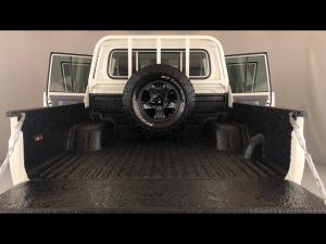 Toyota Land Cruiser 79 2.8GD-6 double cab - Image 18