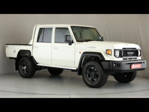 Toyota Land Cruiser 79 2.8GD-6 double cab - Image 1