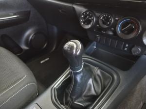 Toyota Hilux 2.4GD-6 Xtra cab Raider manual - Image 14