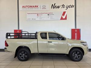 Toyota Hilux 2.4GD-6 Xtra cab Raider manual - Image 4