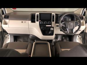 Toyota Quantum 2.8 LWB bus 11-seater GL - Image 6