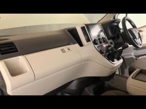 Toyota Quantum 2.8 LWB bus 11-seater GL - Image 7