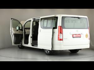 Toyota Quantum 2.8 LWB bus 11-seater GL - Image 10