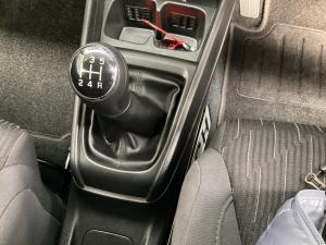 Toyota Rumion 1.5 TX manual - Image 12