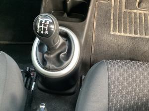 Toyota Vitz 1.0 XR manual - Image 11