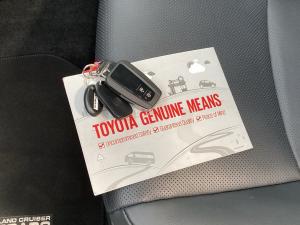 Toyota Land Cruiser Prado 2.8GD VX-L - Image 27