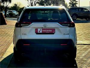 Toyota RAV4 2.0 GX auto - Image 5