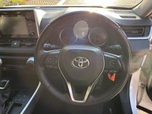 Toyota RAV4 2.0 GX auto - Image 8
