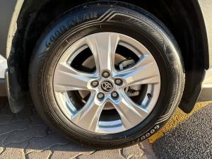 Toyota RAV4 2.0 GX auto - Image 11