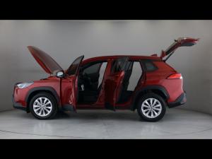 Toyota Corolla Cross 1.8 Xi - Image 11