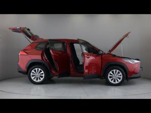 Toyota Corolla Cross 1.8 Xi - Image 15