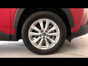 Toyota Corolla Cross 1.8 Xi - Image 32