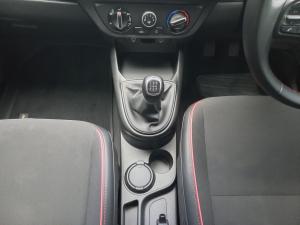 Hyundai Grand i10 1.2 Fluid hatch manual - Image 12