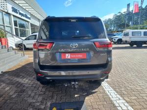Toyota Land Cruiser 300 3.3D GX-R - Image 5