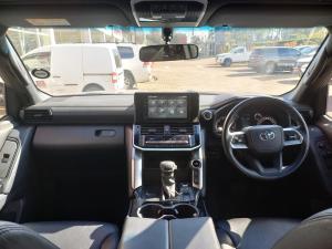 Toyota Land Cruiser 300 3.3D GX-R - Image 6