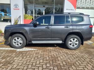 Toyota Land Cruiser 300 3.3D GX-R - Image 20