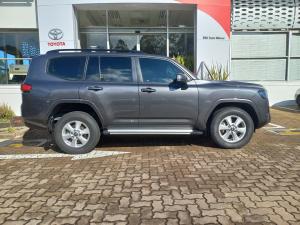 Toyota Land Cruiser 300 3.3D GX-R - Image 3