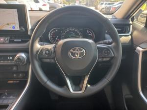 Toyota RAV4 2.0 VX - Image 8