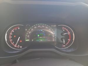 Toyota RAV4 2.0 VX - Image 11