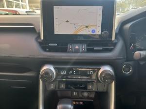 Toyota RAV4 2.0 VX - Image 13